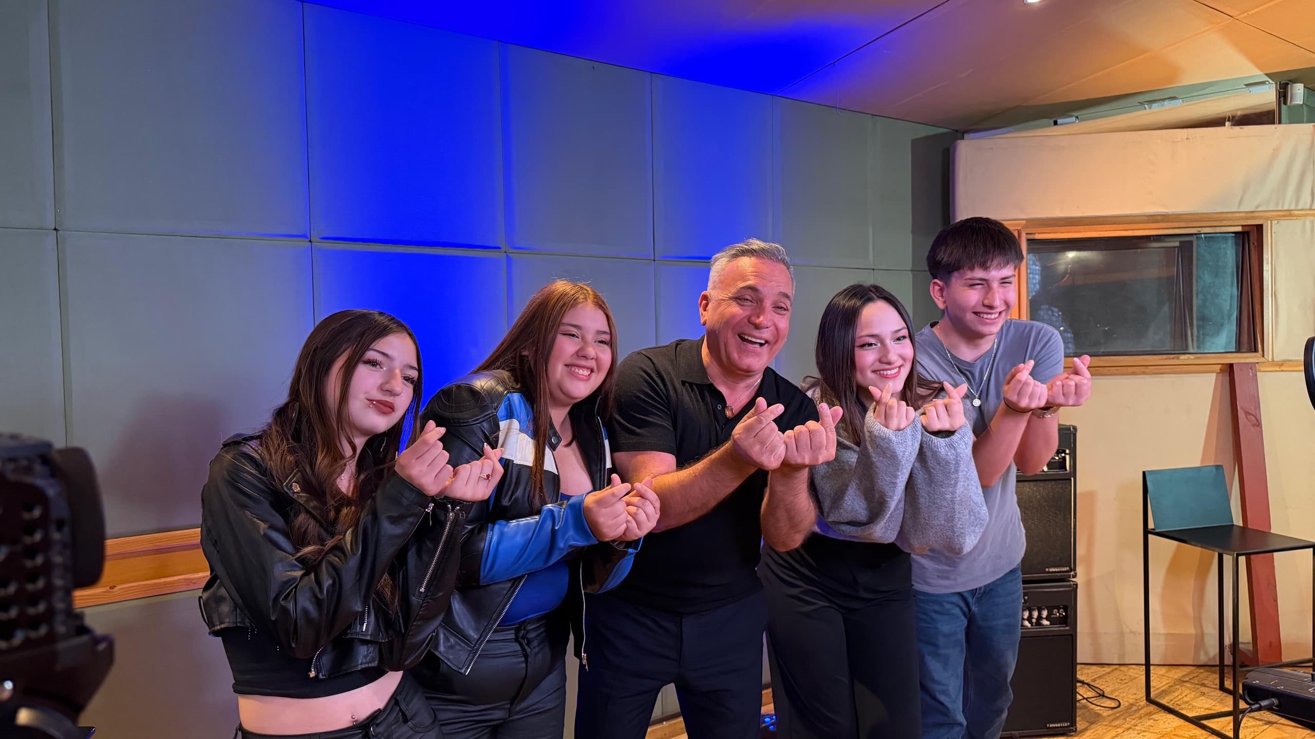 Ensayo en estudio Santiago con Luis Jara